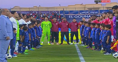 فيديو.. الأهلى والجونة يكرمان لاعبى المنتخب الأولمبى بممر شرفى 