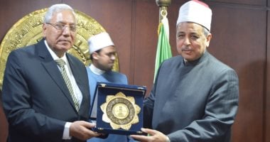 رئيس قطاع المعاهد الأزهرية يؤكد أهمية الوعى الأسرى والتربية فى بناء المجتمع