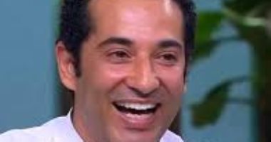 عمرو سعد يهنىء نجله رابى بفيلمه "صندوق الدنيا": مارضيش ياخدنى معاه