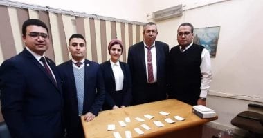 جمارك مطار القاهرة تضبط محاولة تهريب عدد من الأقراص المخدرة