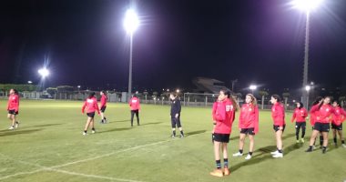 منتخب الكرة النسائية يستعين بمدرب تنمية بشرية