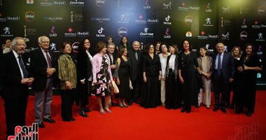 الفيلم المصرى "احكيلي" ينال إشادات واسعة من جمهور مهرجان القاهرة السينمائى.. يوسف شاهين يتسبب فى ضحك المشاهدين.. المخرجة ماريان خورى: العمل استغرق 9 سنوات.. وليلى علوى وخالد سليم ودرة ونور وكندة أبرز الحاضرين