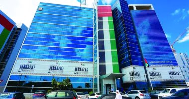 معاشات الإمارات: منح المؤمّن عليه %100 من راتب المعاش عند العمل 35 عاما