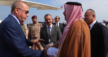 أردوغان يحتل الدوحة بقاعدة خالد بن الوليد.. تاريخ العلاقات المشبوهة يكشف صفقات البلدين.. تميم قدم قطر قربان مقابل الحماية.. والسفاح العثمانى يبحث عن تمويل لعدوانه على سوريا.. وقلق عربى من تواجد تركيا بالخليج