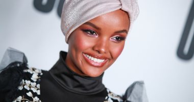تعرفى على الروتين الليلى للعناية بالبشرة على طريقة العارضة حليمة عدن 