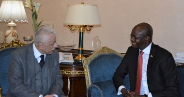وزير التربية والتعليم يلتقى نظيره بجنوب السودان لبحث التعاون بين البلدين