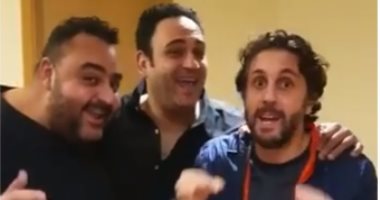 تهنئة خاصة من أكرم حسنى وشيكو وفهمى لـ خالد الصاوى فى عيد ميلاده