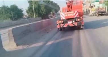  قارئ يشكو تهالك طريق القاهرة أسوان ما بين العياط والحوامدية