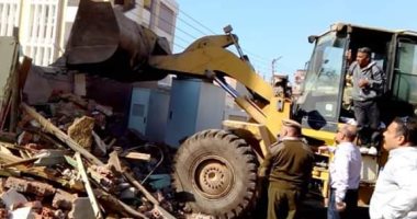 صور. الشرقية وأسوان يشنون حملات لإزالة التعديات على أملاك الدولة