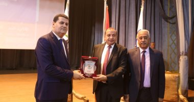 حماية المستهلك: 2 مليون جنيه غرامة للشركات غير الملتزمة بتطبيق القانون