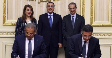 صور.. بروتوكول تعاون لتقديم خدمات التحصيل المالى بين "البريد" و"بنك ناصر"