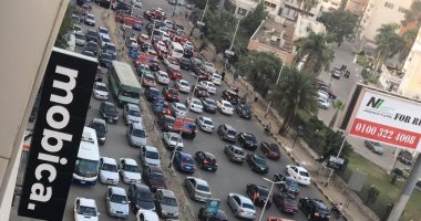 صور.. كثافات مرورية متحركة بمنطقة المهندسين