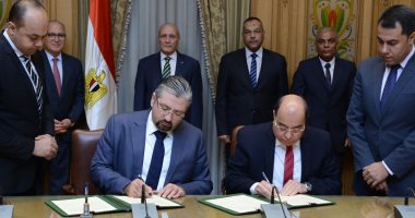 العصار يشهد توقيع مذكرة تفاهم مع شركة أمريكية للتعاون بمجال التحول الرقمى