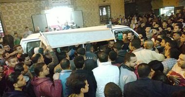 تشييع جثمان طفل مشتول السوق ضحية 20 جنيها ثمن علبة سجاير بالشرقية ..صور