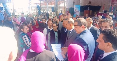 صور.. "مبادرة مصر بكم أجمل" تغير حياة 55 من ذوى الاحتياجات الخاصة بأسيوط.. المستفيدون من المبادرة: كنا عالة على أسرنا والآن أصبح لنا قيمة بعد المبادرة.. ويؤكدون: تؤهلنا لسوق العمل ونبدأ حياة جديدة بالعمل