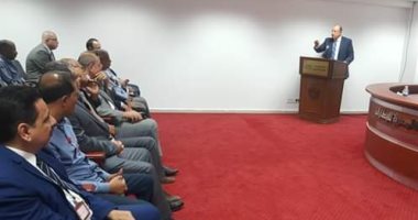 رئيس مطار الغردقة: لجنة مختصة لدراسة زيادة مرتبات العاملين