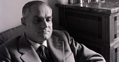 الكاتب الإيطالى ألبيرتو مورافيا لولا السل ما كان مبدعا.. اعرف القصة