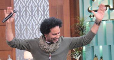 المطرب مصطفى شوقى والسباح العالمى نبيل الشاذلى ضيفا "معكم" الليلة