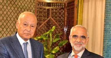 صور.. الجامعة العربية تودع سفير سلطنة عمان فى مصر لانتهاء فترة عمله