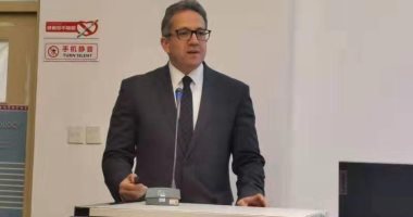 وزير الآثار: افتتاح 3 سراديب بمعبد دندرة للجمهور.. فيديو