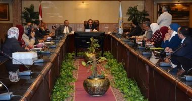 محافظ الغربية يلتقى بمديري الإدارات التعليمية بالمحافظة