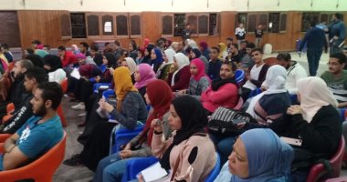الرى تنظم ندوة للتوعية المائة بحضور 200 شاب بحلوان.. صور