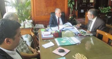 وزير الرى يعقد اجتماعا لاستعراض المناطق المقترح تغذيتها بمشروع سحارة مصرف المحسمة