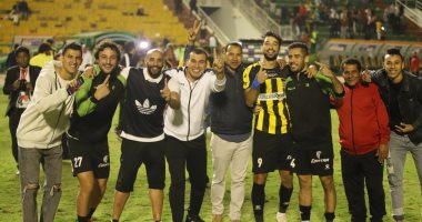 رئيس المقاولون العرب يهنئ اللاعبين والجهاز الفني بالصعود لقمة الدوري