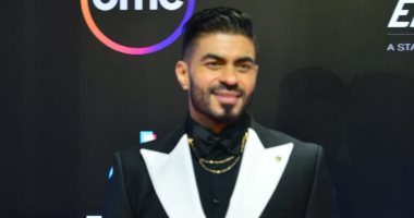 صور.. خالد سليم يتألق ببدلة أنيقة على الريد كاربت فى ختام مهرجان القاهرة