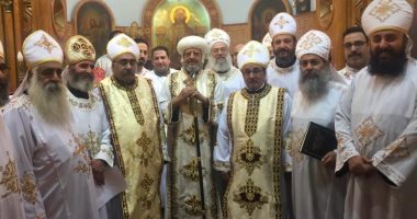 الانبا مرقس يكلف كاهنين جديدين بالخدمة فى شبرا الخيمة