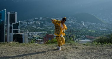 "أنا لم أعد هنا" يفوز بجائزة الهرم الذهبى بمهرجان القاهرة السينمائى