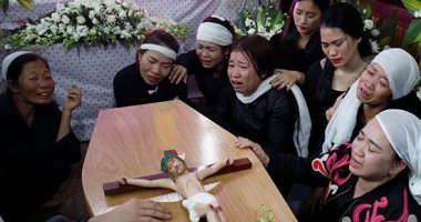 فيتنام تتسلم رفات 23 لقوا حتفهم خلال تهريبهم داخل شاحنة إلى بريطانيا