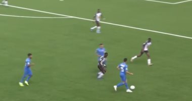 الزمالك ومازيمبى.. محمد عواد ينقذ الأبيض من قذيفة شيبونجو.. فيديو