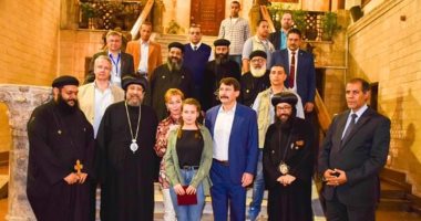 صور .. رئيس المجر يزور الكنيسة المعلقة بمصر القديمة