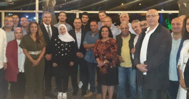 وفد البعثة المصرية لرجال الأعمال يختتم جولته لدراسة أسواق داكار.. دراسة إنشاء خط طيران مباشر بين مصر والسنغال لتقليل تكلفة النقل.. وهلال: لا بد من وجود مكتب لتسويق المنتجات المصرية فى دول أفريقيا