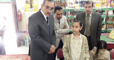 محافظ كفر الشيخ الجديد يفاجئ العاملين بمدرسة هدى شعراوى.. صور