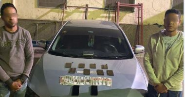 سقوط عاطل وصاحب سوبر ماركت بحوزتهما كيلو حشيش ببولاق أبو العلا