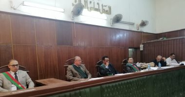 المشدد 3 سنوات لإخوانى وحبس 7 آخرين لزرع قنبلة داخل السكة الحديد بسوهاج