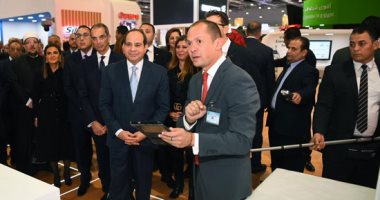 الرئيس السيسى يتفقد معرض القاهرة الدولى للاتصالات وتكنولوجيا المعلومات