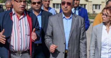 صور.. جولة مفاجئة لمحافظ الإسكندرية لمحطة التنقية الغربية 