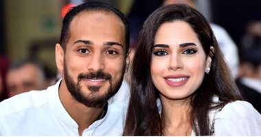 وليد سليمان متغزلاً فى زوجته: مصدر سعادتى مش لاقي كلام اوصفك بيه