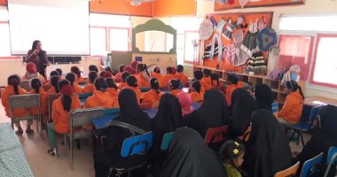 صور.. القومى للمرأة بالأقصر ينظم ندوات توعية بالمدارس لمناهضة العنف ضد المرأة