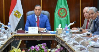 محافظ الدقهلية لوكلاء الوزارات: لن أتخلى عن العمل كفريق ومن يخرج عن الصف ليس له مكان