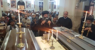 الكنيسة تصلى الجنازة على ضحايا سقوط حائط دير أبى فانا الأثرى