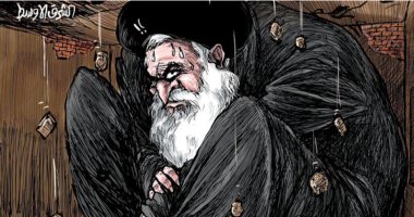 كاريكاتير الصحف السعودية.. ضيق الشرق الأوسط على حسن روحانى