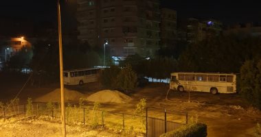 شكوى من تحول أرض مخصصة لزراعة الأشجار إلى موقف للأتوبيسات بحلوان