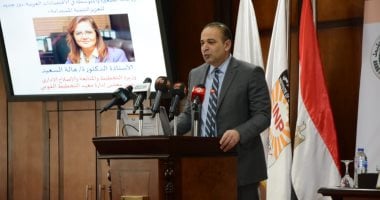 "التخطيط القومى" يطلق الإصدار الـ4 من تقرير التنمية العربية.. وزيرة التخطيط: المشروعات الصغيرة تمثل أكثر من 40% من الاقتصاد المصرى.. الحكومة اتخذت إجراءات لتشجيعها.. وأشرف العربى: رصدنا مشاكلها والحلول المقترحة
