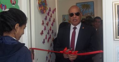صور.. وكيل "تعليم الأقصر" يفتتح مشروع بناء القدرات والتوعية بقضايا الهجرة