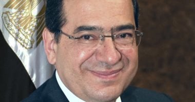 كيف تحدى قطاع البترول والغاز المصرى الآثار الحادة لجائحة كورونا؟ توقيع 14 اتفاقية مع كبريات الشركات العالمية للتنقيب.. وافتتاح أكبر مشروعين للتكرير باستثمارات 4.5 مليار دولار.. وتحويل منتدى المتوسط لمنظمة دولية