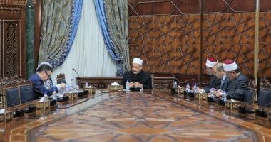 الإمام الأكبر يلتقى مسؤولى صندوق التأمين الحكومى على طلاب التعليم الأزهرى